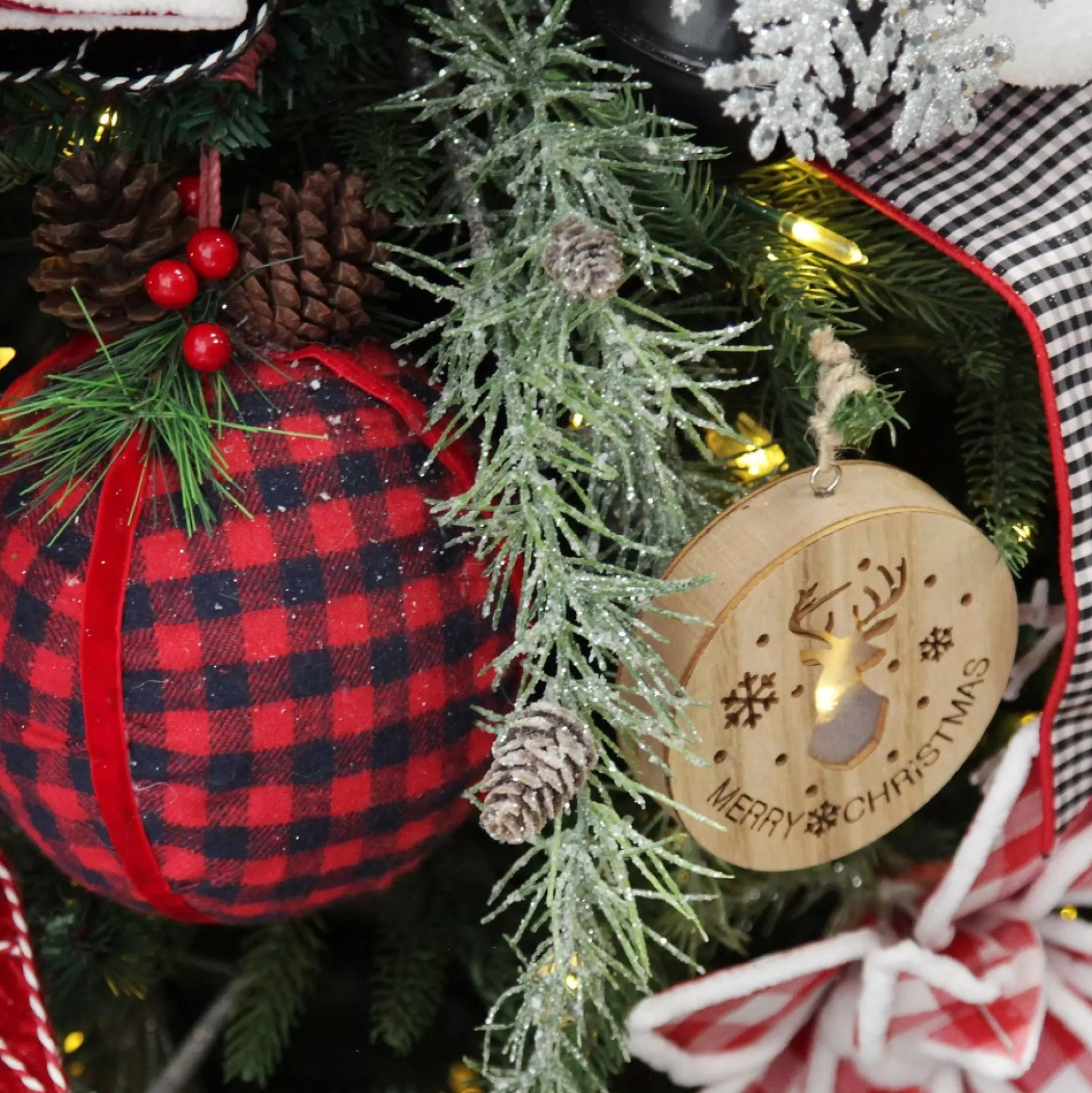 Frosted Pine with Pinecones Hanging Spray Christmas Sprays |