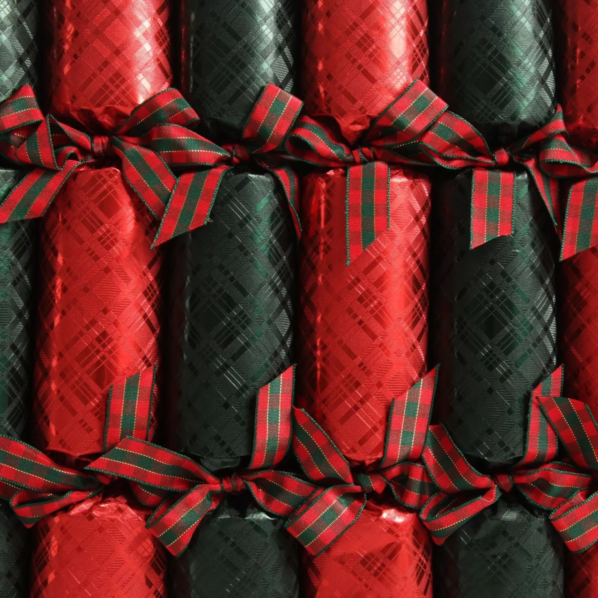 Red and Green Christmas Bon Bons with Tartan Ribbon Christmas Bon Bons |